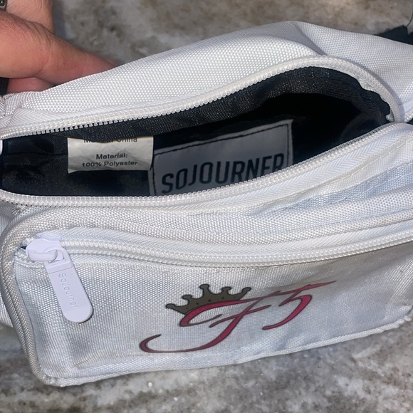 New Maryland Twisters F5 fanny pack - Picture 3 of 3